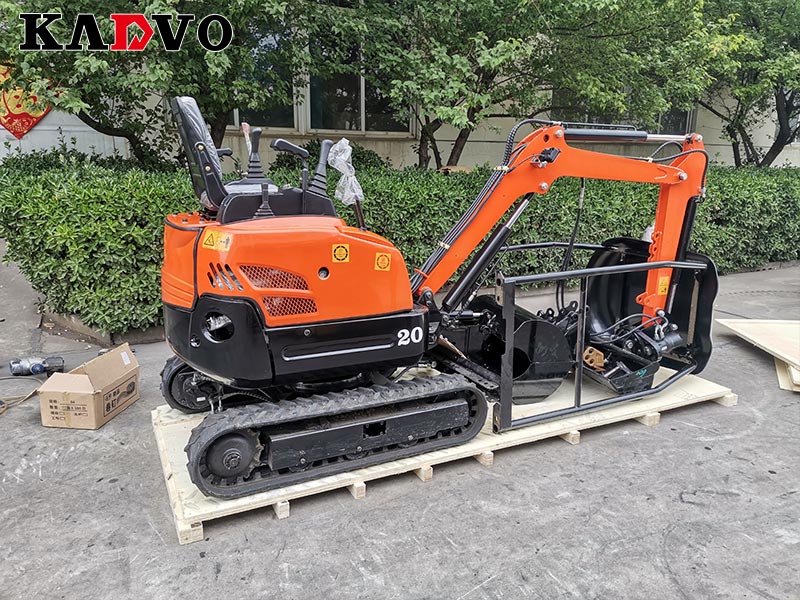凱迪沃重工小型挖掘機(jī)再次出口德國