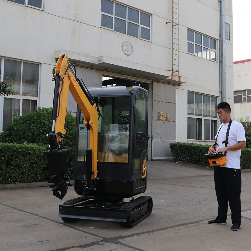 遙控小型挖掘機(jī)